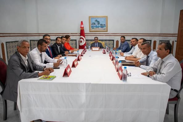 رئيس المجلس الوطني للجهات والأقاليم يشرف على اجتماع مكتب المجلس