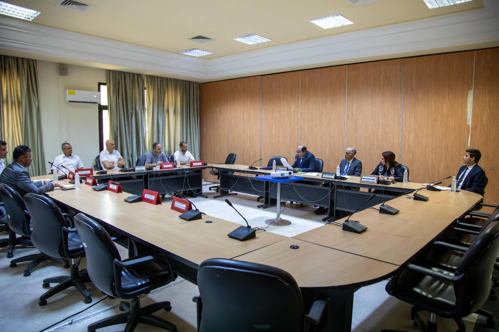 You are currently viewing لجنة الاستثمار والتعاون الدولي تعقد جلسة استماع لممثلي وزارة الشؤون الخارجية