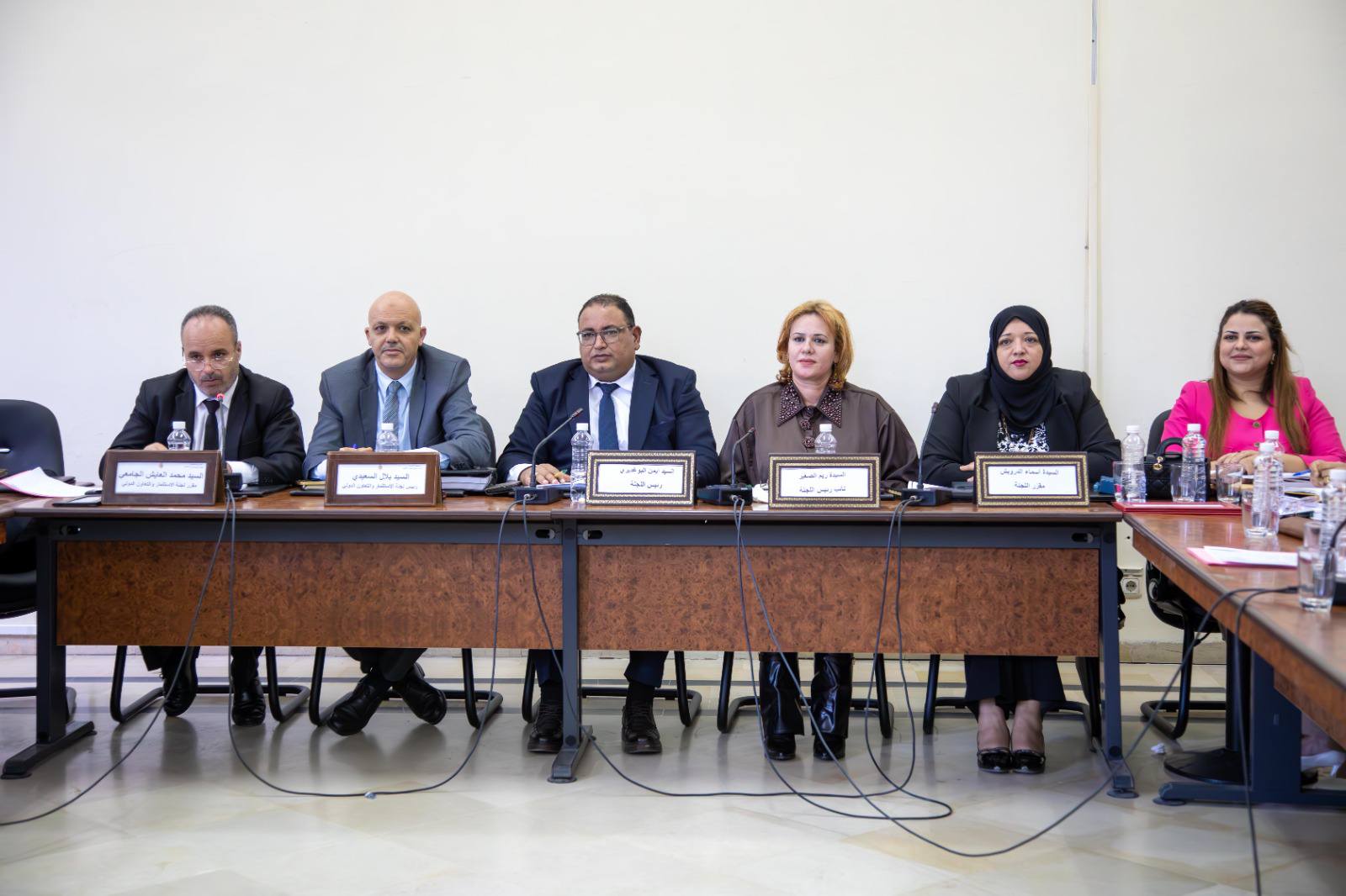 You are currently viewing لجنة الاستثمار والتعاون الدولي تعقد جلسة استماع حول مهمة رئاسة الجمهورية من مشروع ميزانية الدولة لسنة 2026