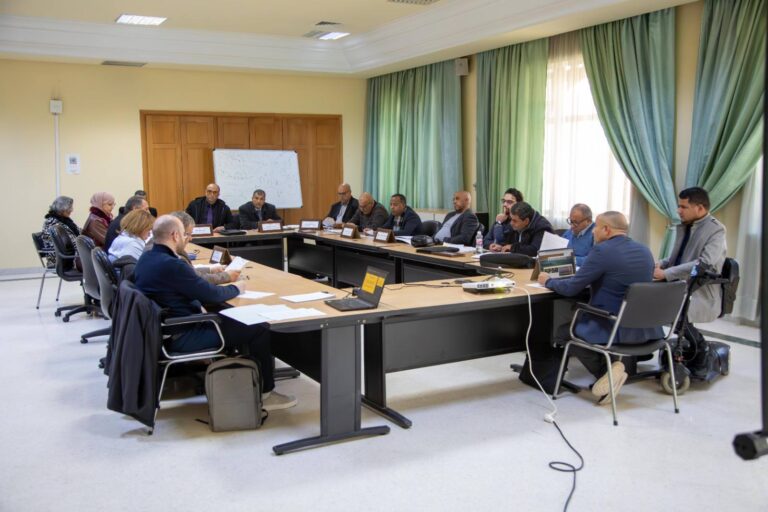 لجنة النظام الداخلي والحصانة والمسائل القانونية تستمع إلى ممثلي الجامعة الوطنية للبلديات التونسية