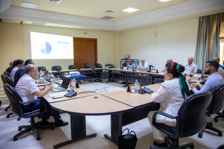 لجنة الخدمات و التنمية الاجتماعية تعقد جلسة استماع لممثلي وزارة الشؤون الاجتماعية