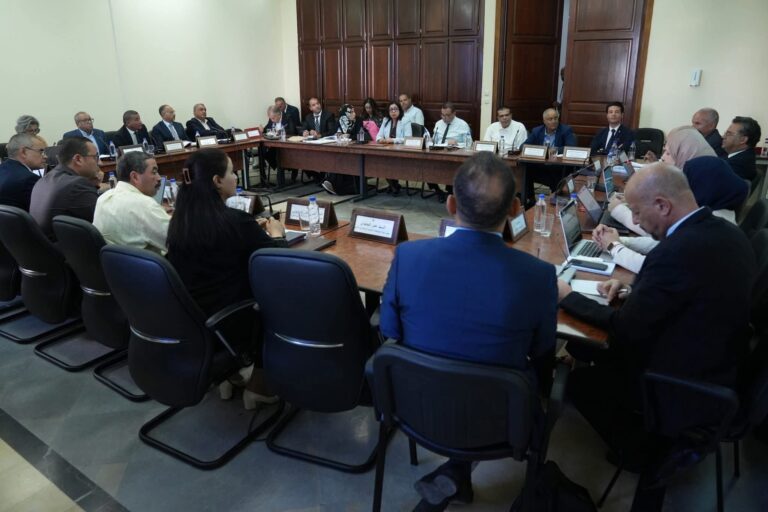 لجنة المخططات التنموية والمشاريع الكبرى تعقد جلسة استماع حول مشروع ميزانية مهمّة تكنولوجيات الاتصال لسنة 2026