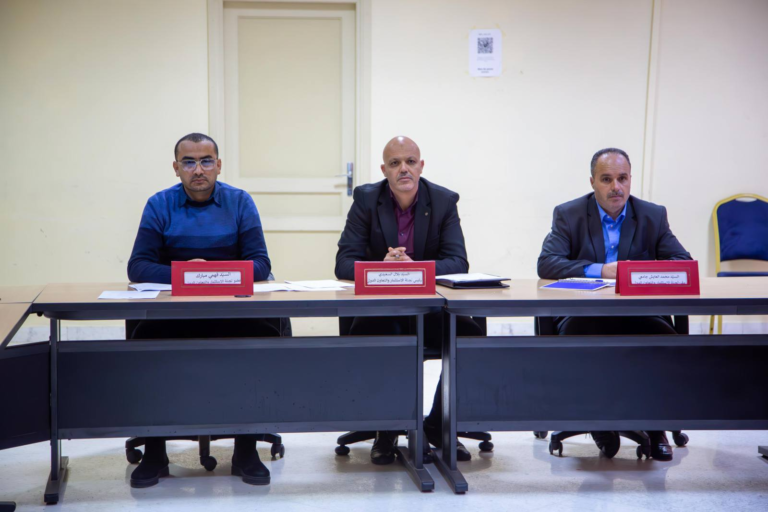 لجنة الاستثمار والتعاون الدولي تعقد جلسة حول المشاريع الكبرى المعطلة