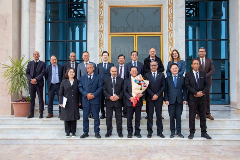 رئيس المجلس الوطني للجهات والأقاليم يستقبل رئيس مجموعة الصداقة البرلمانية التونسية الكورية والوفد المرافق له