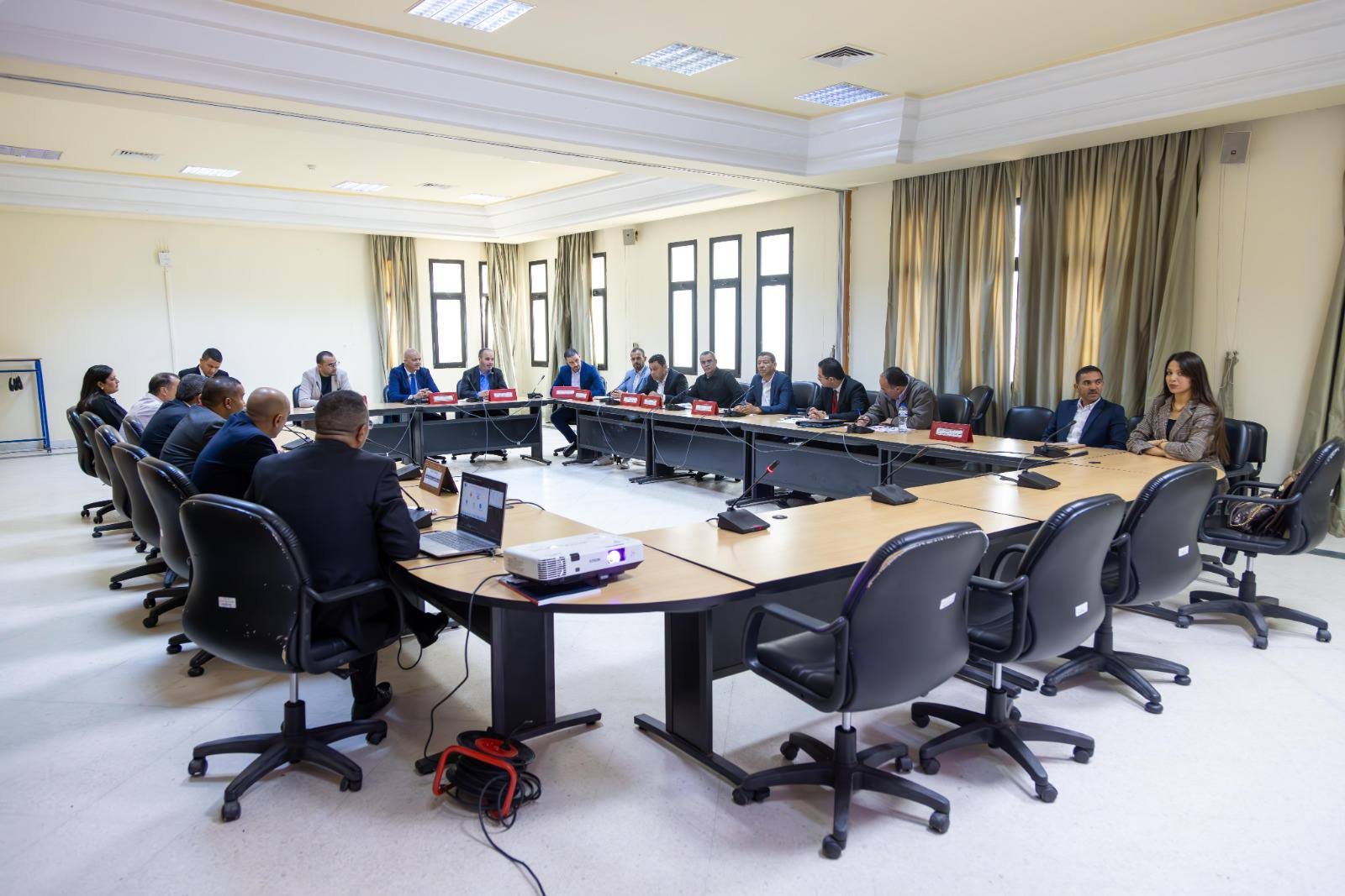 You are currently viewing لجنة الاستثمار والتعاون الدولي تعقد جلسة استماع لممثلي وكالة النهوض بالصناعة والتجديد