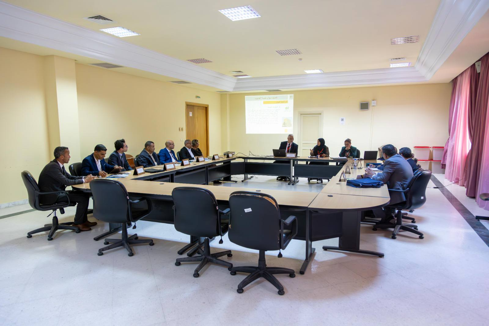 You are currently viewing لجنة المخططات التنموية والمشاريع الكبرى تعقد جلسة الاستماع لممثلي ديوان تنمية الجنوب