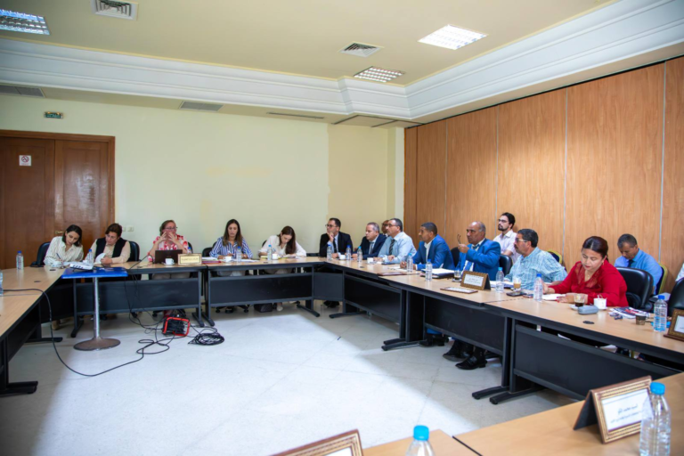 لجنة المخططات التنموية والمشاريع الكبرى تستمع لممثلي رئاسة الحكومة