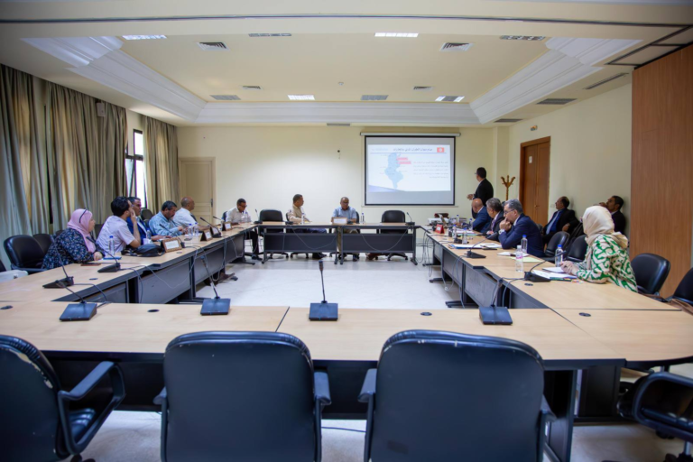 لجنة المخططات التنموية والمشاريع الكبرى تستمع لممثلي ديوان الطيران المدني والمطارات