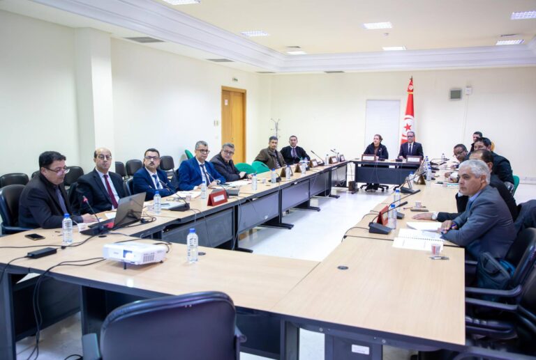رئيس المجلس الوطني للجهات والأقاليم يشرف على جلسة استماع للجنة القطاعات الإنتاجية لممثلي وزارة الفلاحة