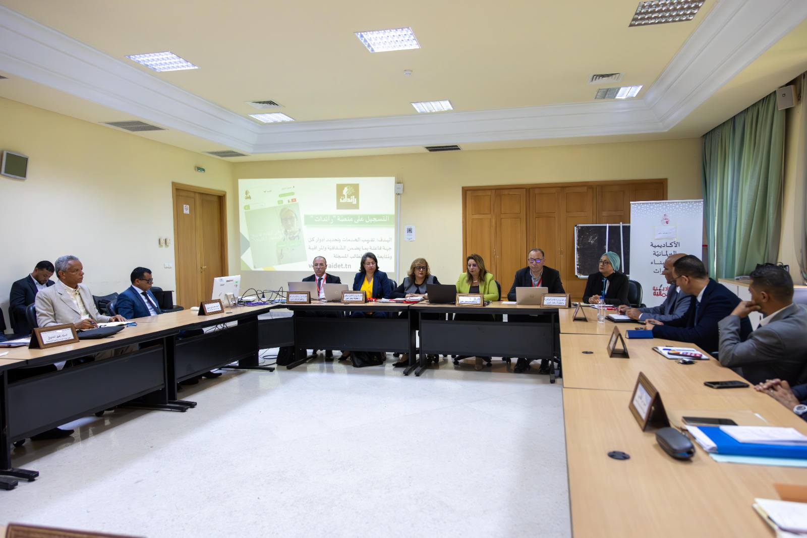 You are currently viewing لجنة الخدمات والتنمية الاجتماعية تعقد جلسة استماع لممثلي وزارة الأسرة والمرأة والطفولة وكبار السن