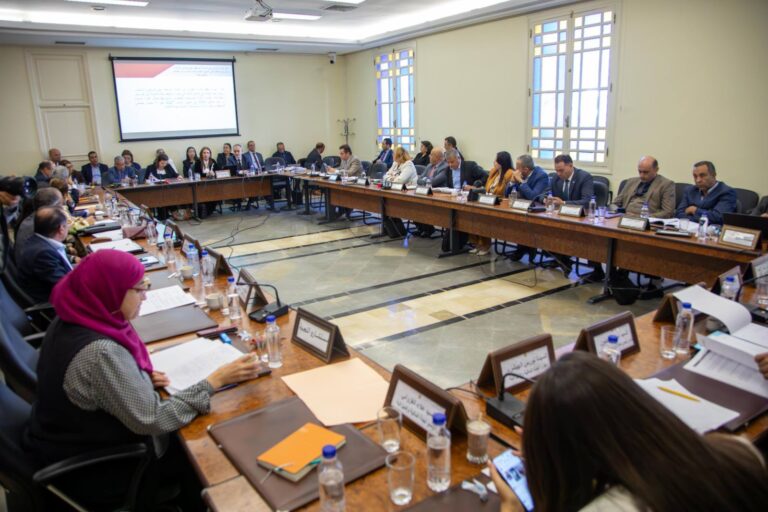 لجنة المالية والميزانية تعقد جلسة استماع حول مشروع قانون المالية لسنة 2026