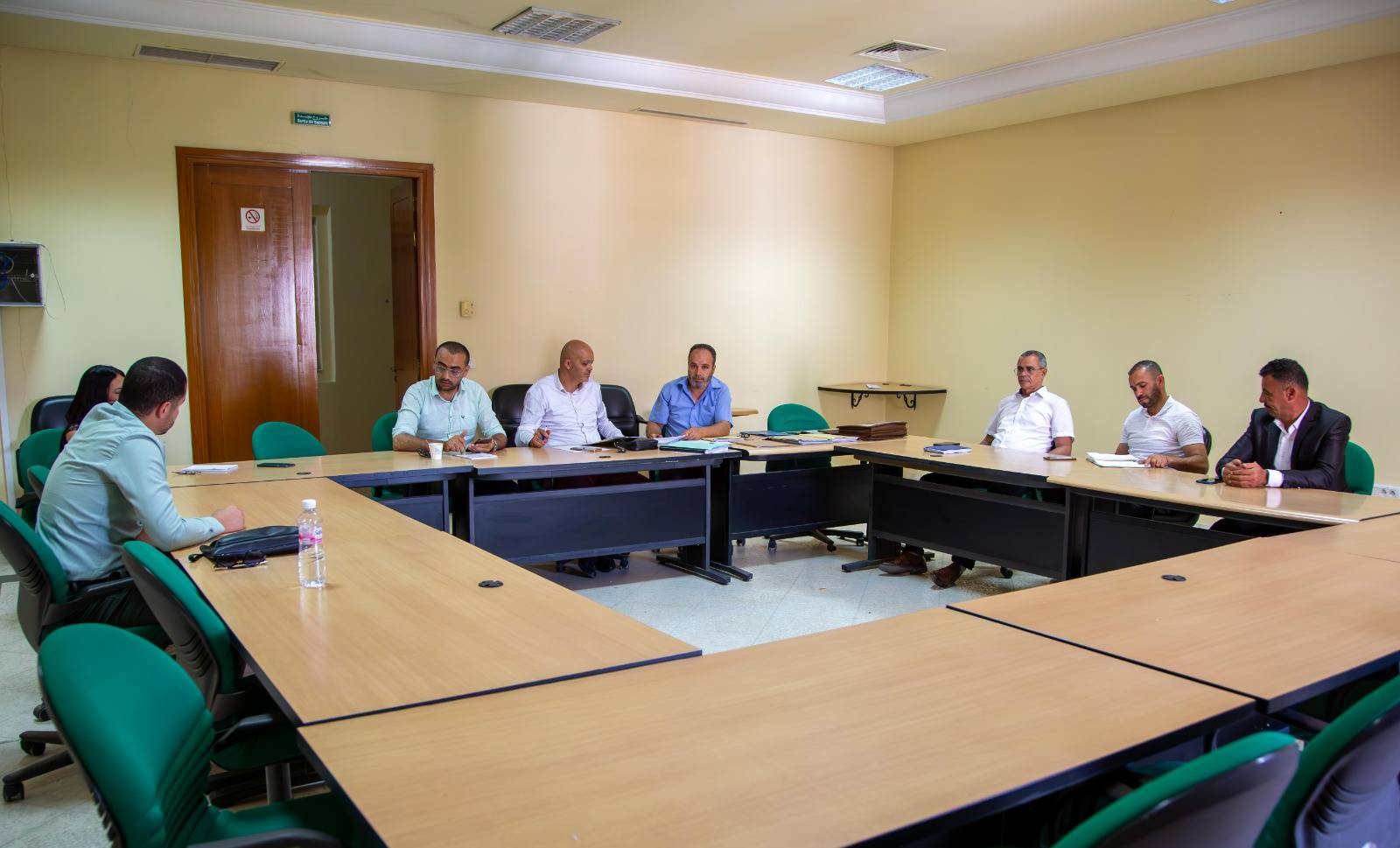 You are currently viewing لجنة الاستثمار والتعاون الدولي تعقد جلسة عمل