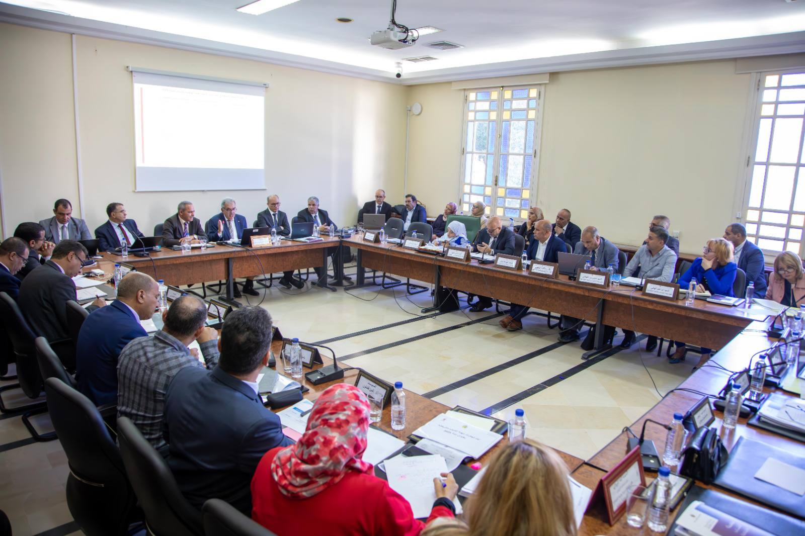 You are currently viewing لجنة الخدمات والتنمية الاجتماعية تعقد جلسة استماع حول ميزانية مهمة الشباب والرياضة لسنة 2026