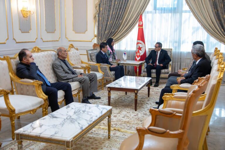 رئيس المجلس الوطني للجهات والأقاليم يستقبل سعادة سفير جمهورية كوريا الجنوبية بتونس
