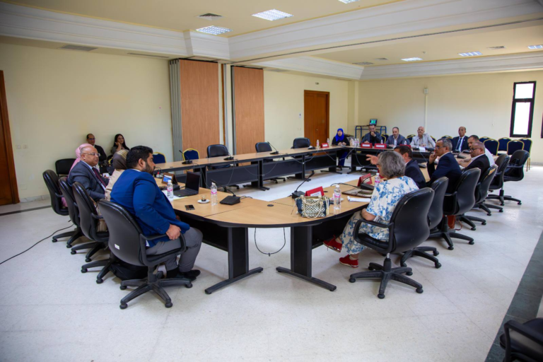 لجنة الاستثمار والتعاون الدولي تعقد جلسة استماع لممثلي وزارة التجارة وتنمية الصادرات