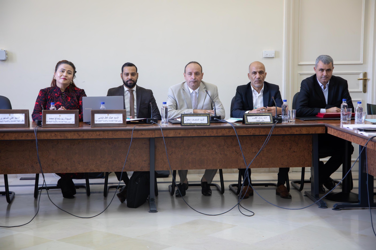 You are currently viewing لجنة الخدمات والتنمية الاجتماعية تعقد جلسة استماع حول مهمة الأسرة والمرأة والطفولة وكبار السن من مشروع ميزانية الدولة لسنة 2026