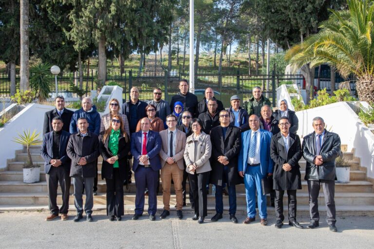 وفد برلماني من لجنة القطاعات الانتاجية يؤدي زيارة ميدانية إلى جهة زغوان