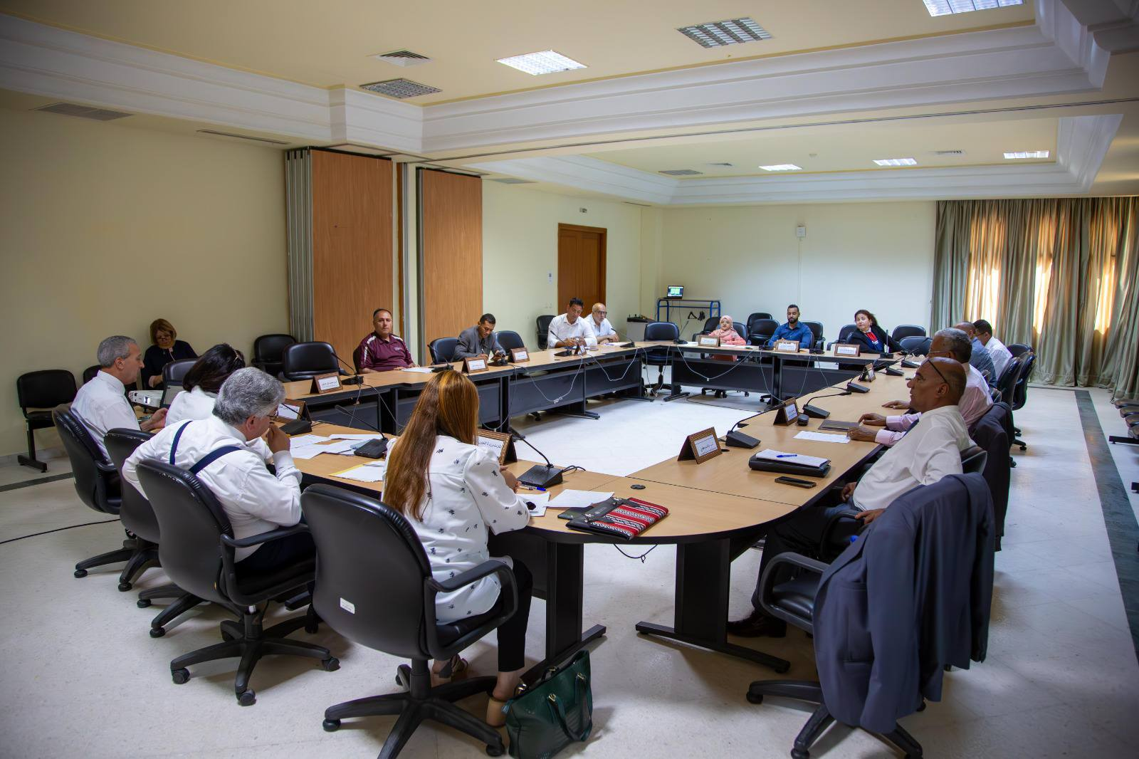 You are currently viewing لجنة الخدمات والتنمية الاجتماعية تستمع لممثلي وزارة الشؤون الثقافية