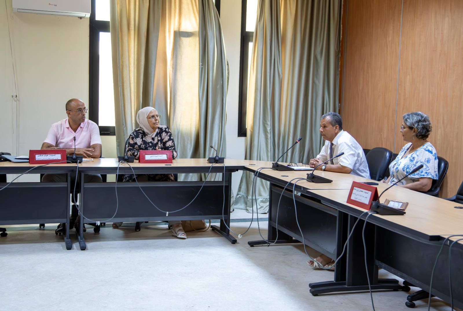 You are currently viewing لجنة النظام الداخلي والحصانة والمسائل القانونية تضع برنامج عمل للفترة القادمة