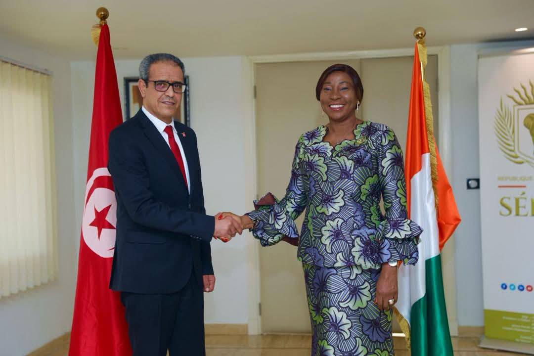 You are currently viewing رئيس المجلس الوطني للجهات والأقاليم يلتقي رئيسة مجلس الشيوخ الإيفواري لتعزيز التعاون البرلماني بين البلدين