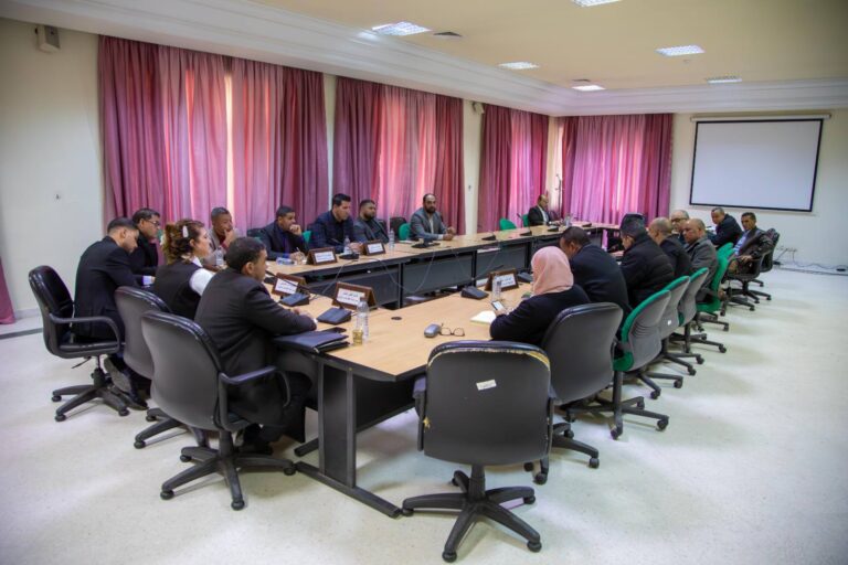 لجنة القطاعات الإنتاجية تعقد جلسة استماع لممثلي وزارة الفلاحة والموارد المائية والصيد البحري