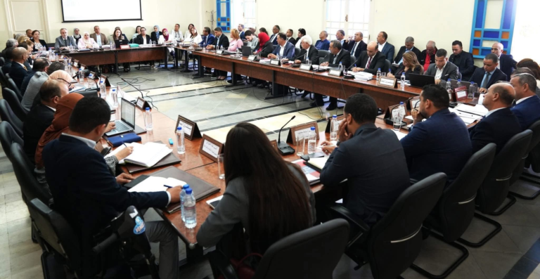 لجنة المالية والميزانية تستمع إلى وزيرة المالية حول تنفيذ ميزانية الدولة وتفعيل إجراءات قانون المالية لسنة 2025